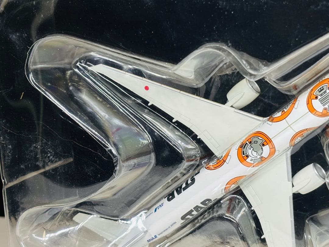 ANA B777スターウォーズ ジェットBB-8