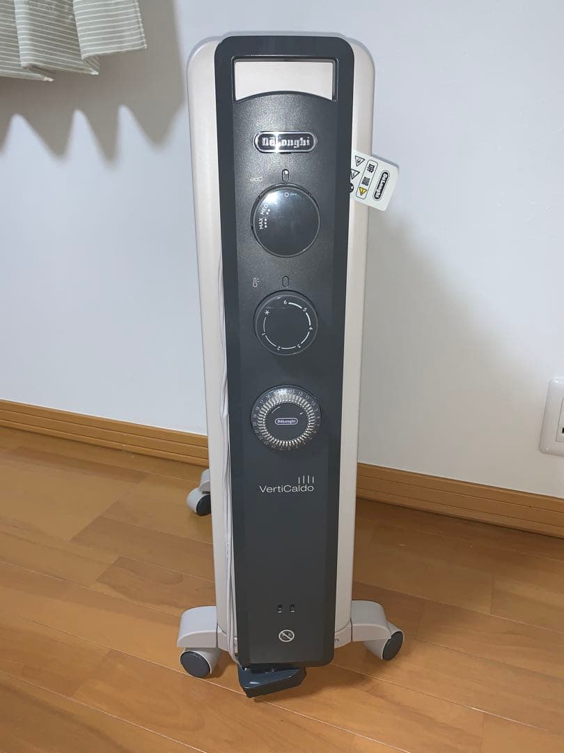 DeLonghi デロンギverticaldo ヴェルティカルドオイルヒーター