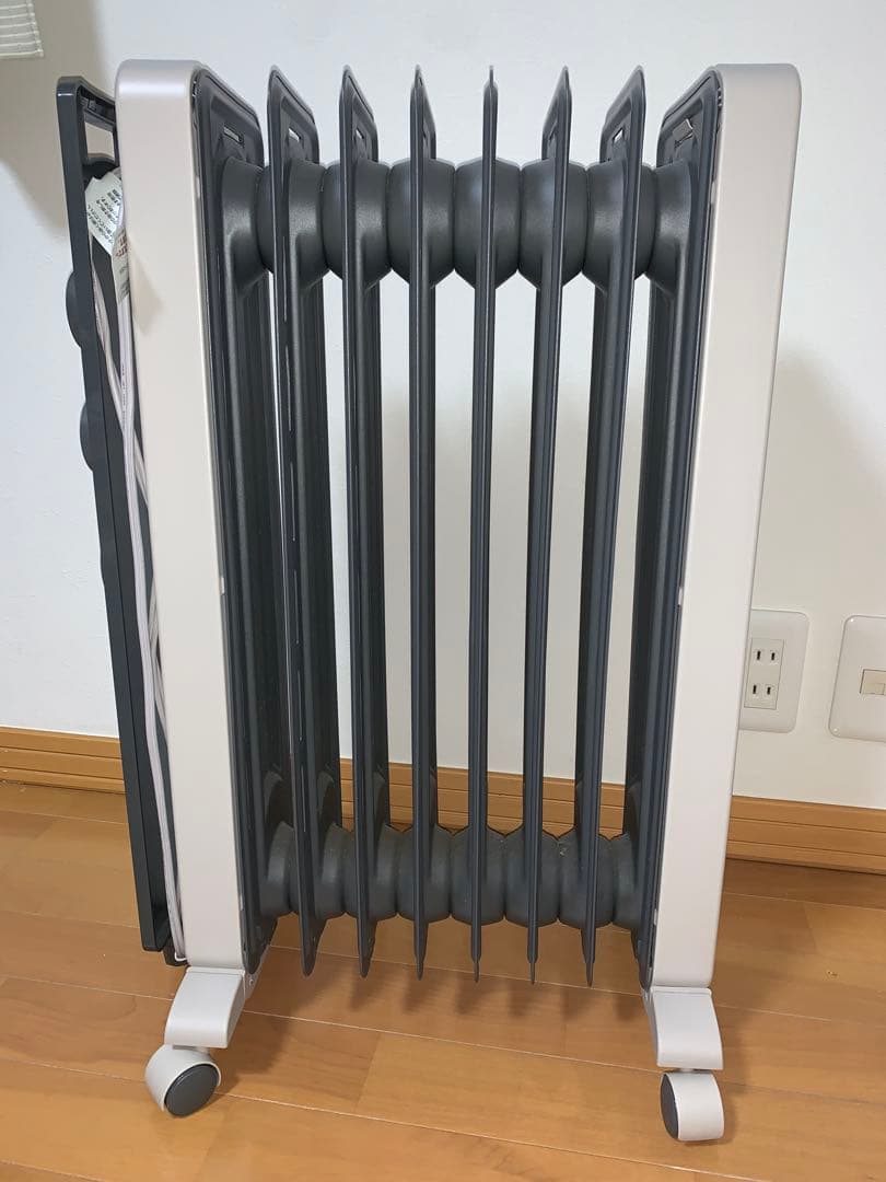 DeLonghi デロンギverticaldo ヴェルティカルドオイルヒーター