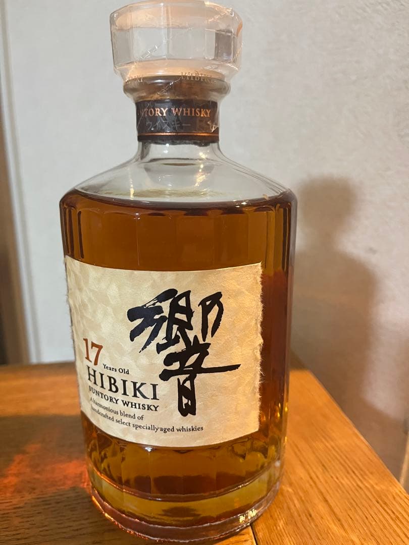 サントリー ウイスキー 響17年 SUNTORY 未開栓　700ml
