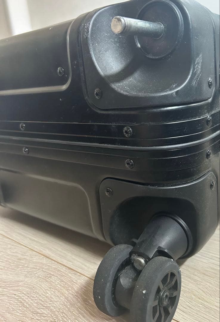 ゼロハリバートン　スーツケース　機内持ち込み　アルミ　31L 19inch