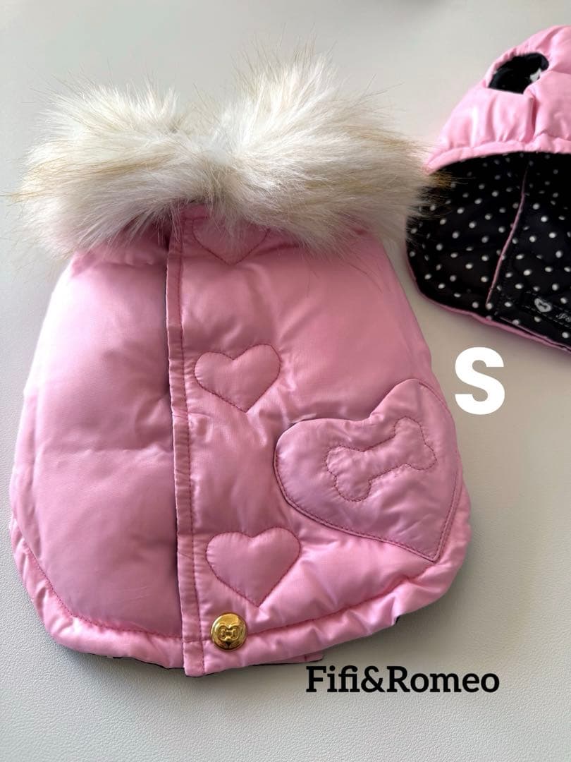 【未使用】フィフィ&ロメオ リバーシブルダウンコート ピンク×黒白水玉 S 軽量