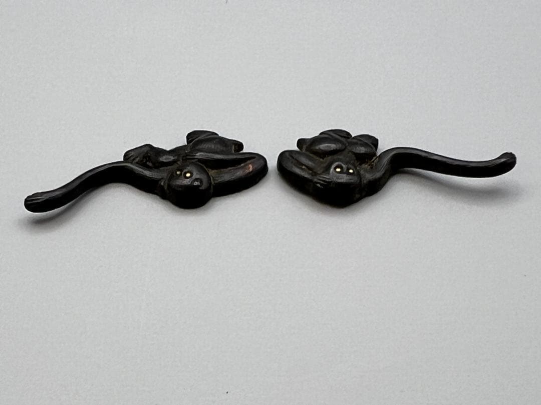 【海】江戸明治金工　長手猿図　金目　手彫　目貫一体　銅製鍍金　骨董品　箱付