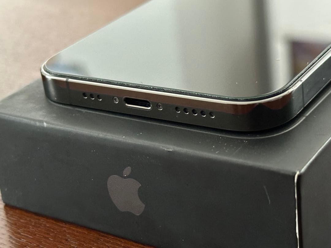 iPhone 12 pro 128GB SIMフリー