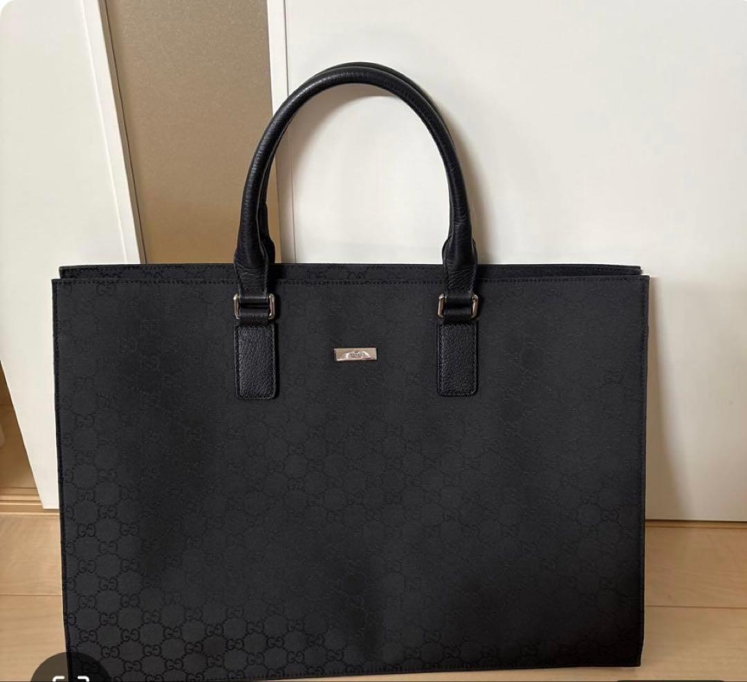 極美品 正規品グッチ GGナイロン ビジネス バッグブリーフケース