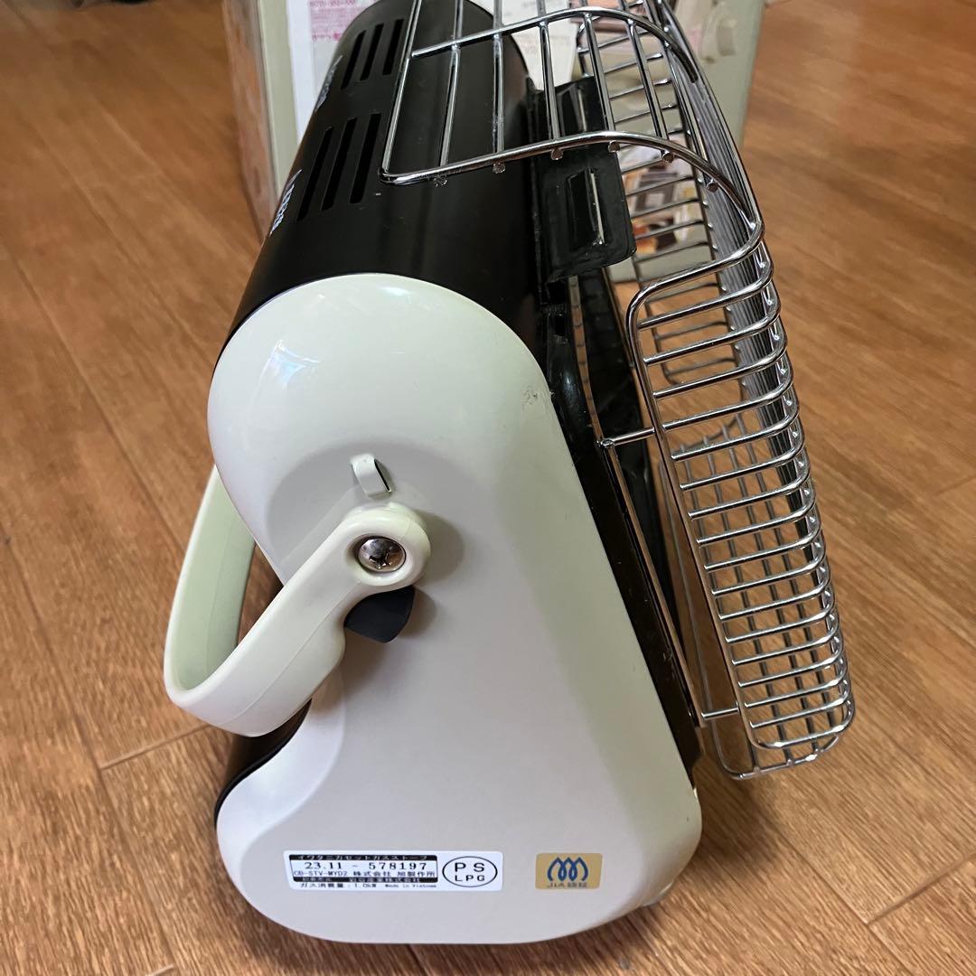 イワタニ マイ暖 カセットガスストーブ ポータブル　iwatani 屋内使用のみ