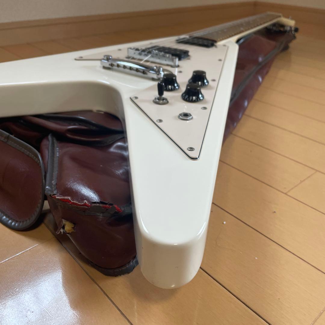 フライングV ケース付き　変形 エレキギター ビンテージホワイト
