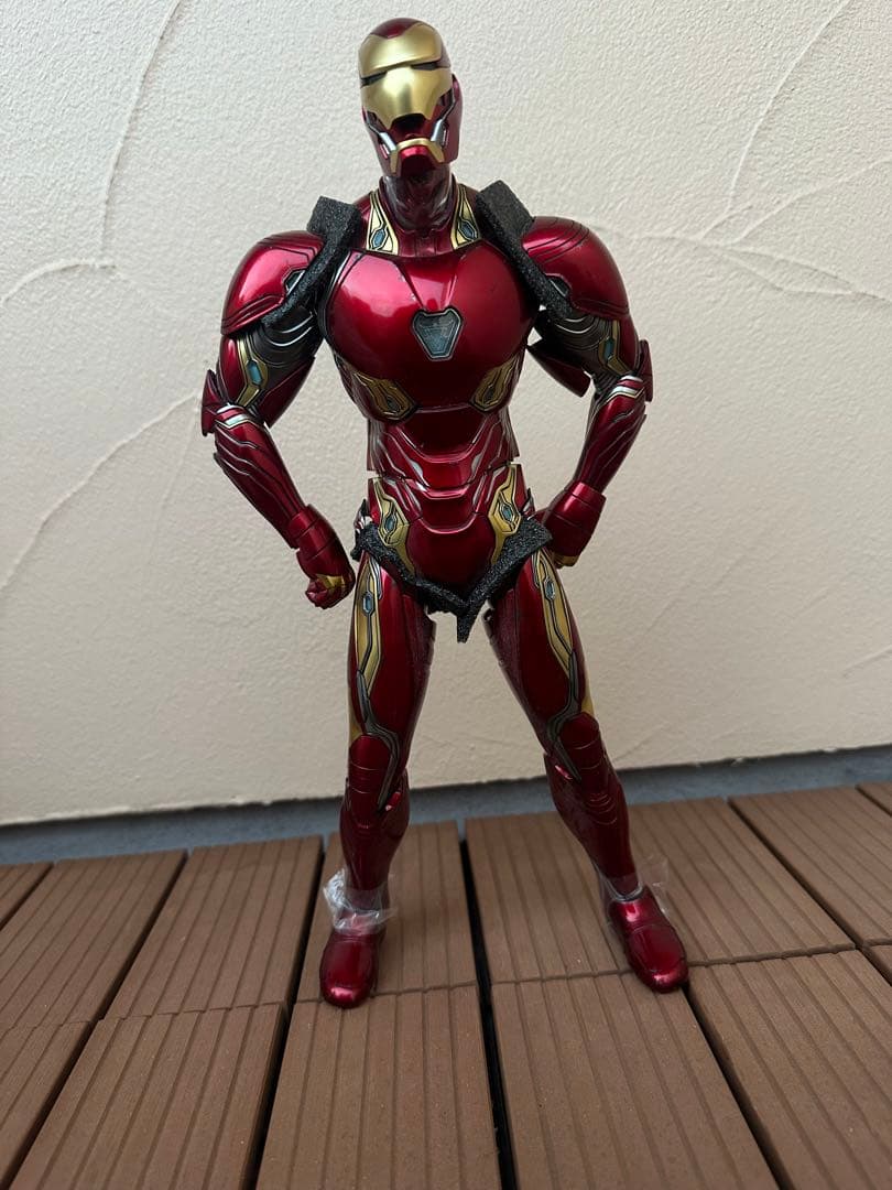 アイアンマンフィギュア 可動式 赤金 約30cm