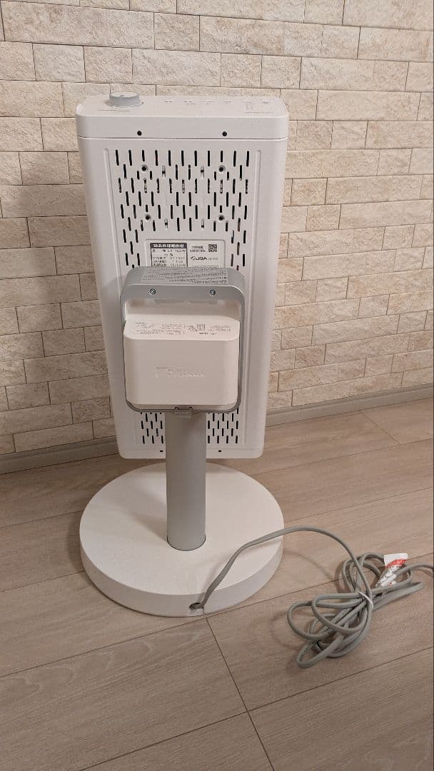 ダイキン 遠赤外線暖房 セラムヒート ERFT11ZS-W