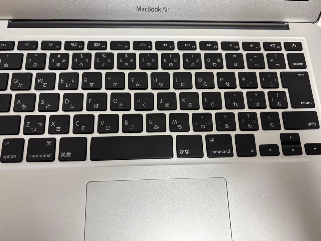 MacBook Air 13インチ Mid 2012 /最新OS Sequoia