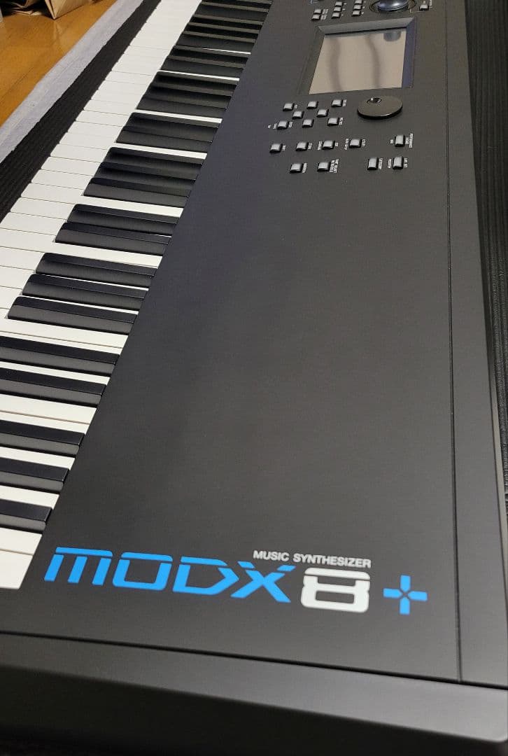 Yamaha MODX8+ シンセサイザー 追加音色、取説、元箱付き