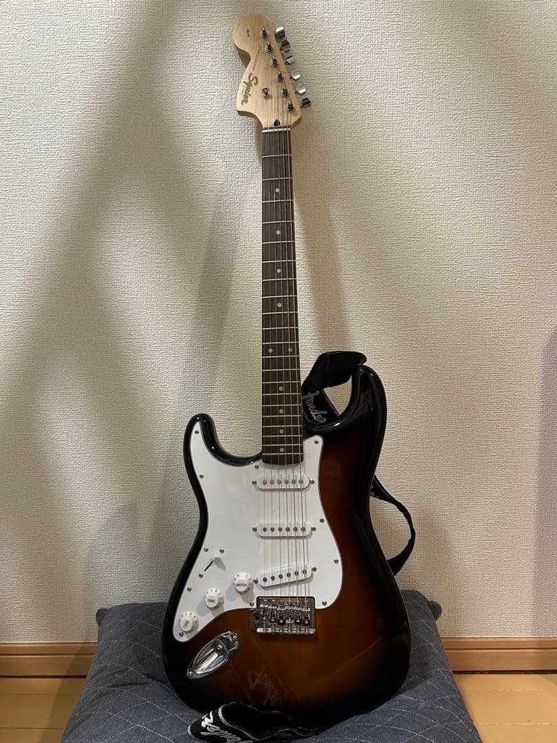 【レフティ】fender スクワイヤー ストラトキャスタータイプ エレキギター