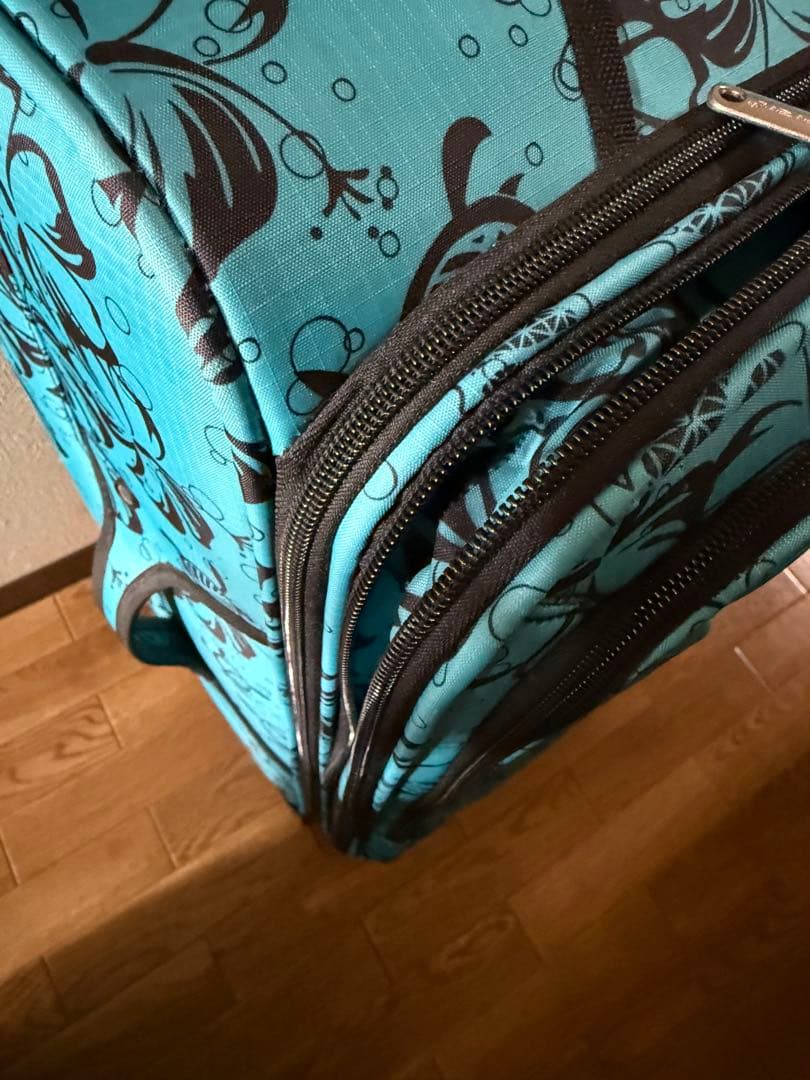 Hawail Spirit 花柄キャリーケース【ベルト付き】