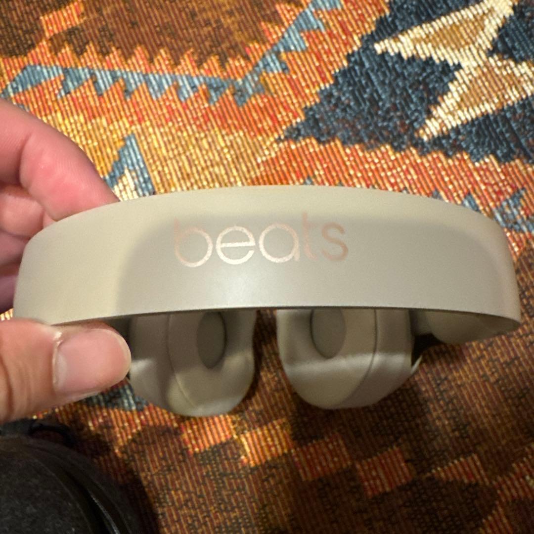 Beats Solo pro ワイヤレスヘッドホン