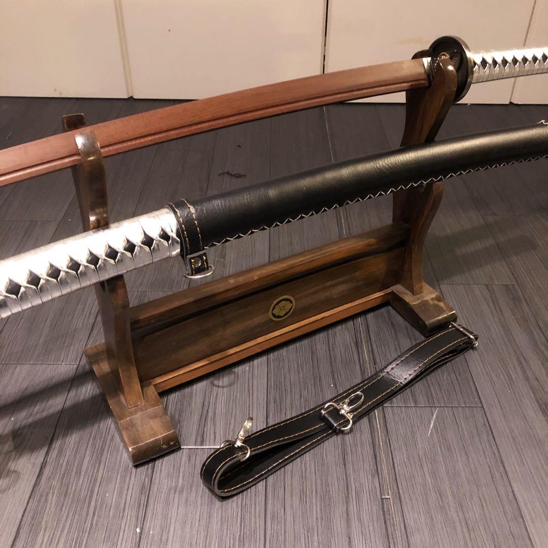 希少品　高級模造刀　ローズウッド　木刀　鞘付き木刀　拵え　高級居合刀　銀拵え