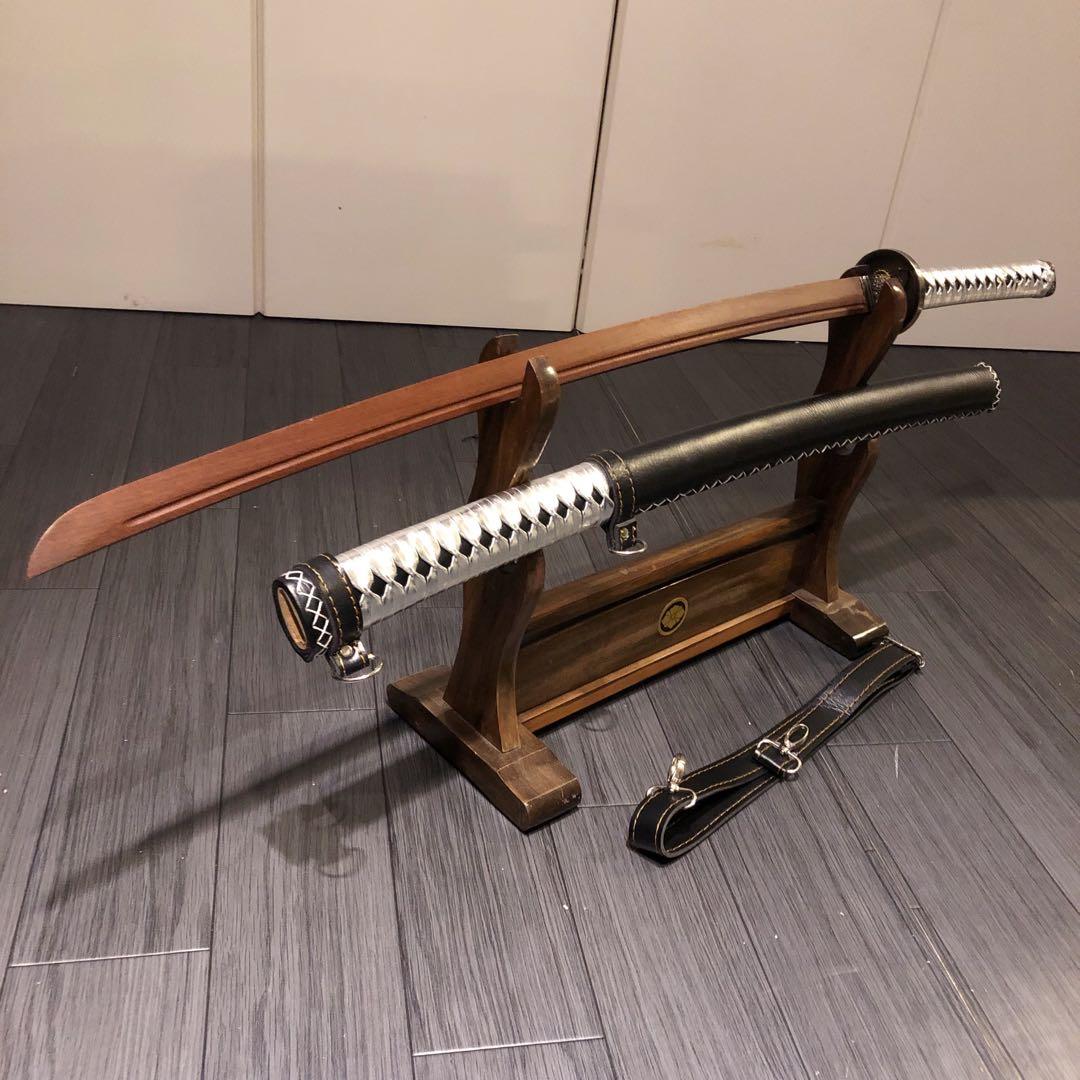 希少品　高級模造刀　ローズウッド　木刀　鞘付き木刀　拵え　高級居合刀　銀拵え