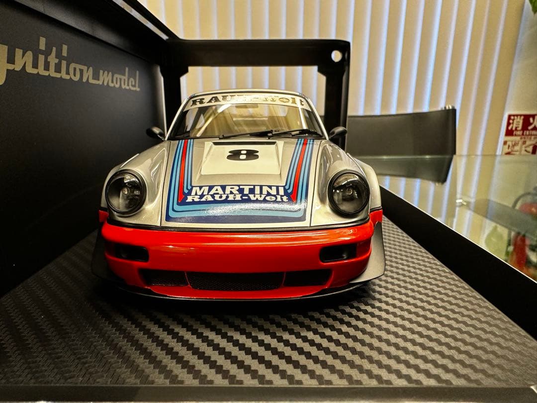 RWB964 マルティニ1/18イグニション