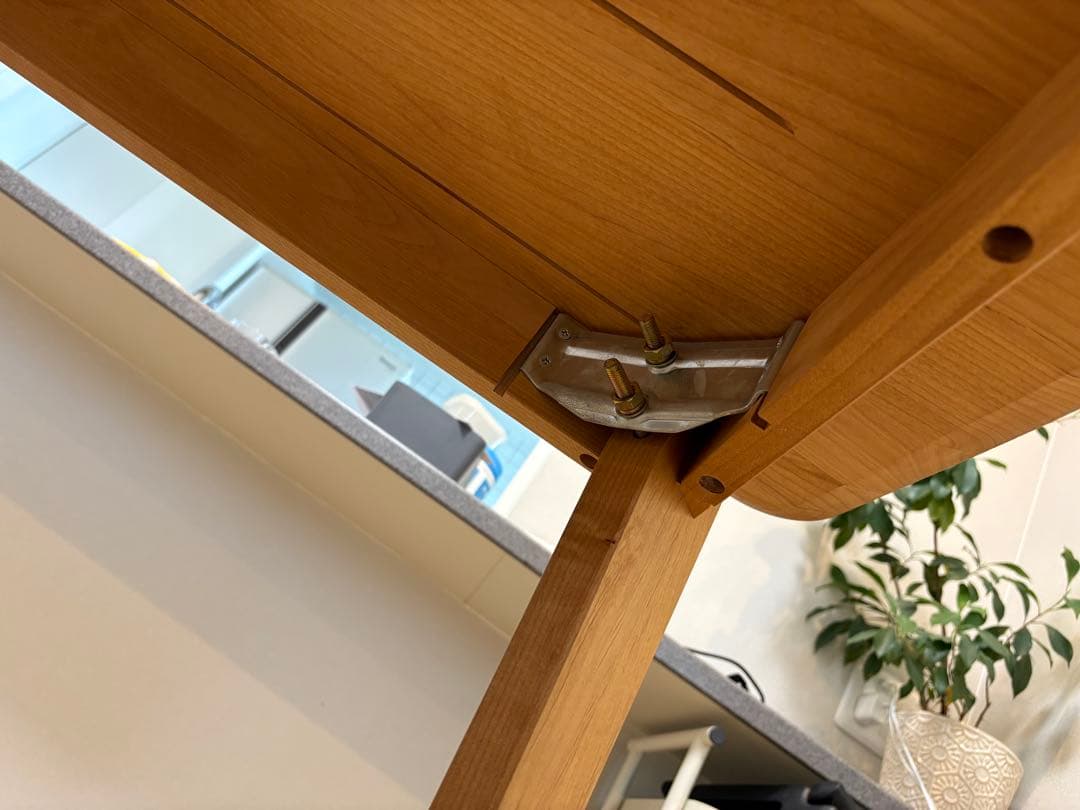 木製長方形ダイニングテーブル