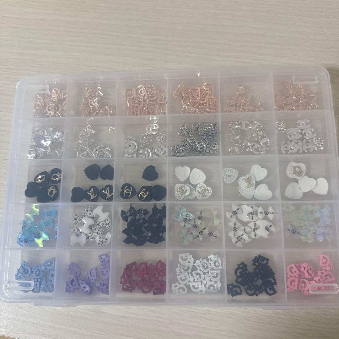 ネイルパーツ ブランドロゴ バラ売り可能