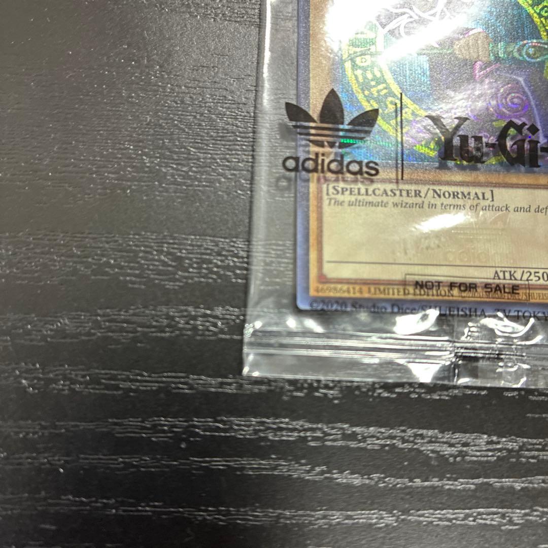 遊戯王　ブラックマジシャン　DARKMAGICIAN シークレットレア1枚