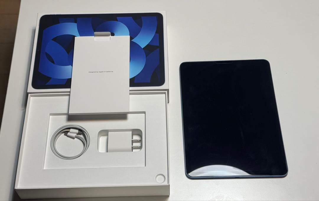 【美品】iPad Air第5世代(64GB Wi-Fiモデル）