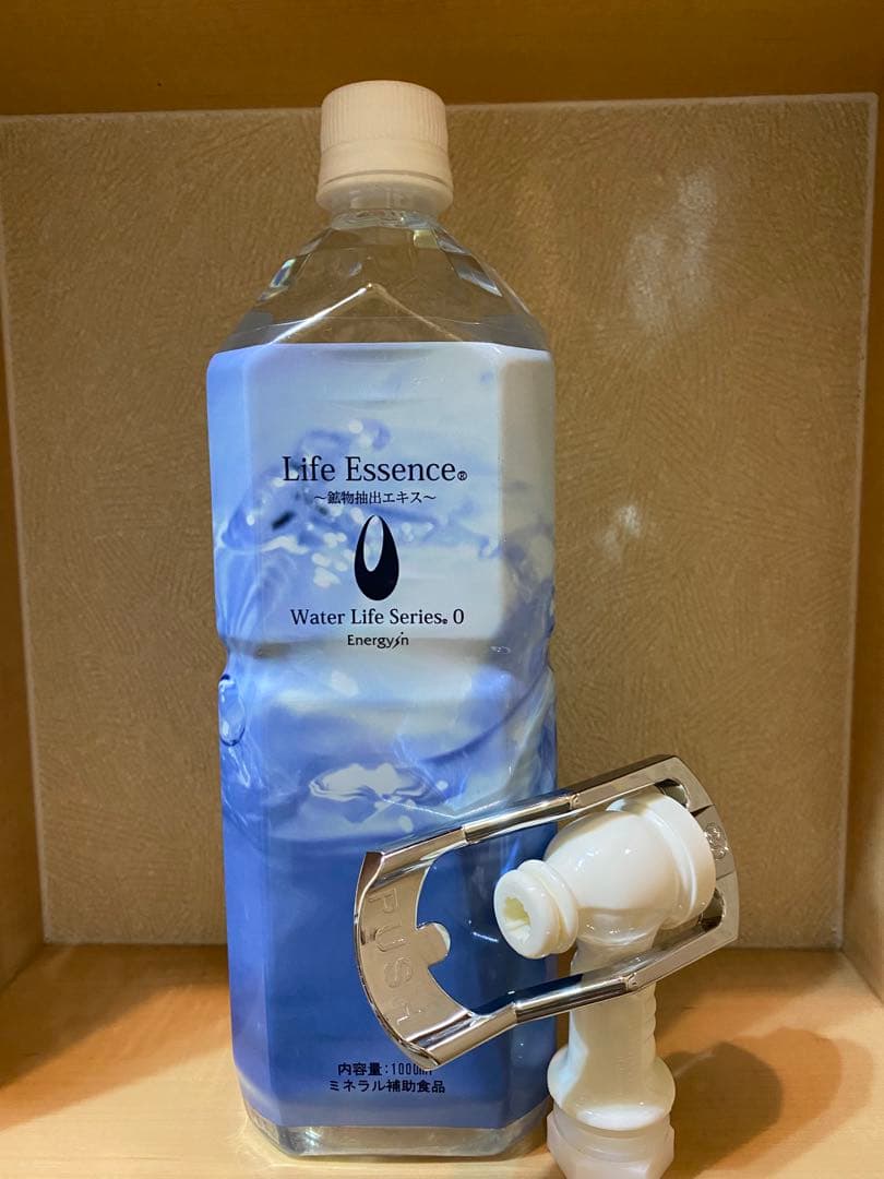 蛇口付きライフエッセンス1リットル￼