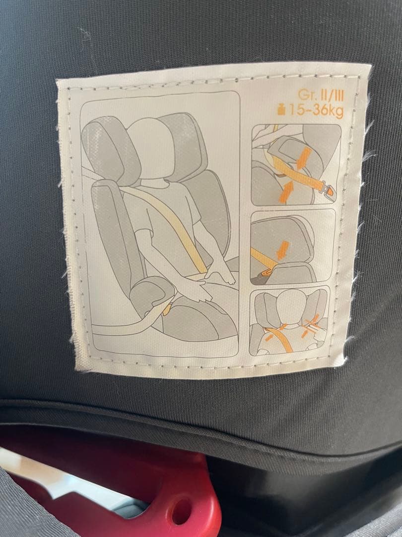 サイベックス　cbx ジュニアシート グレー