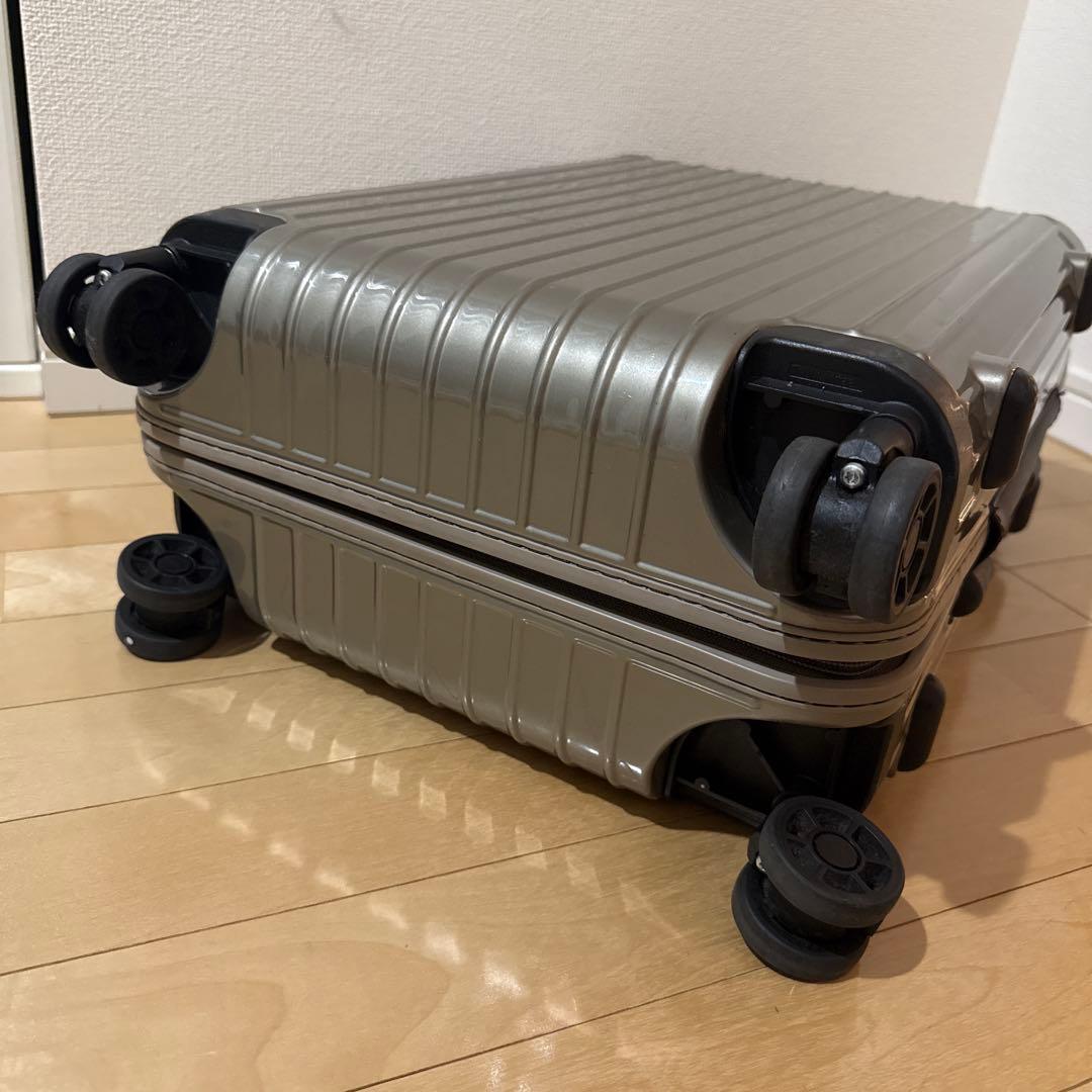 リモワRIMOWAサルサ Cabin S スーツケース 32L