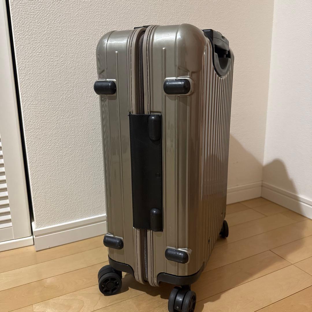 リモワRIMOWAサルサ Cabin S スーツケース 32L
