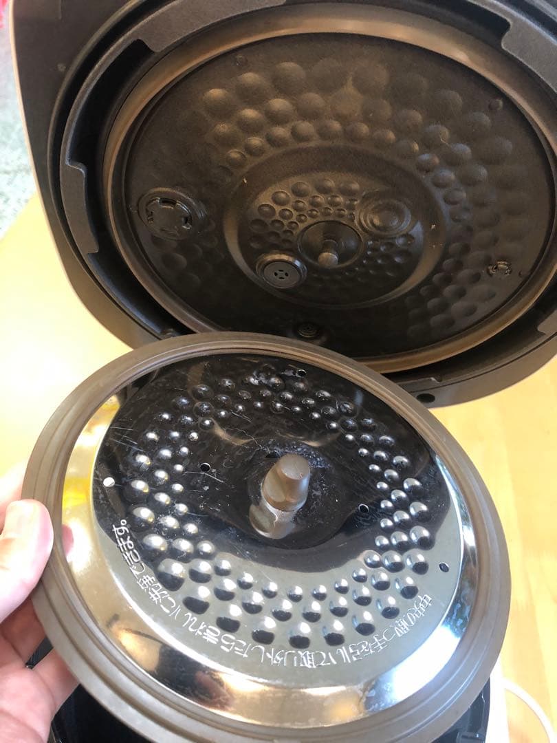 クック CUCKOO 炊飯器 CRP-HJ0657F 圧力名人　圧力炊飯器　玄米