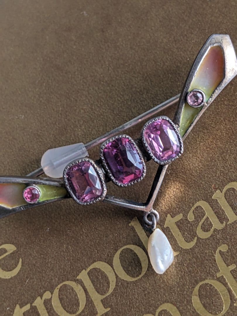 アンティーク　プリカジュールエナメル　アール・ヌーヴォー　ブローチ　お値下げ中