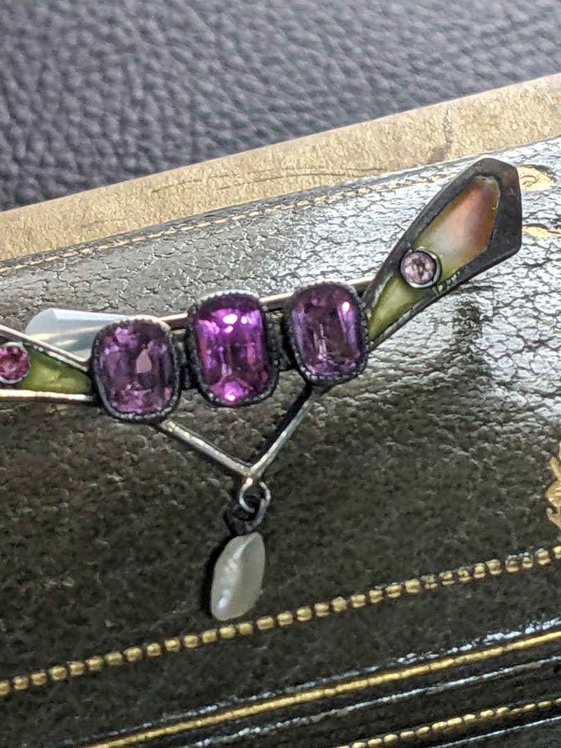 アンティーク　プリカジュールエナメル　アール・ヌーヴォー　ブローチ　お値下げ中