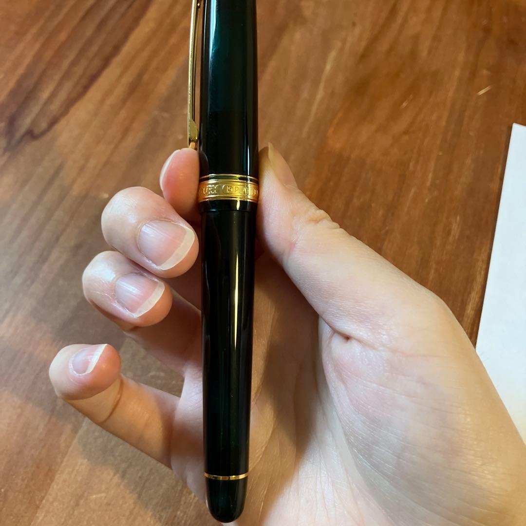 プラチナ　#3776センチュリー　ローレルグリーンSFニブ　箱・保証書付き