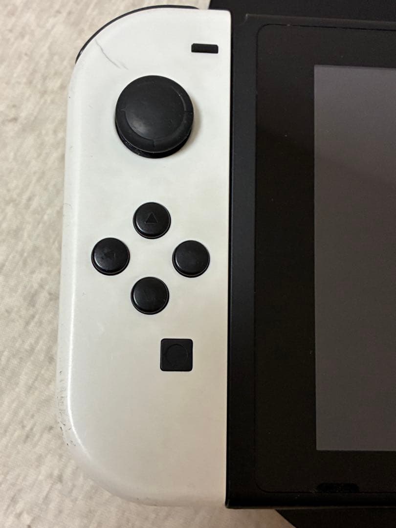 NintendoSwitch 本体＋Joy-Con（動作確認済み）