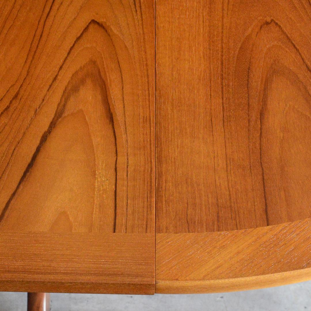 Nathan ヴィンテージ エクステンション コンパクト ラウンドテーブル 伸縮