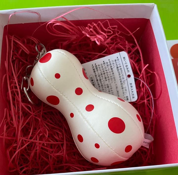 草間彌生　Balloon(ホワイト) 貴重品　ポストカード付き