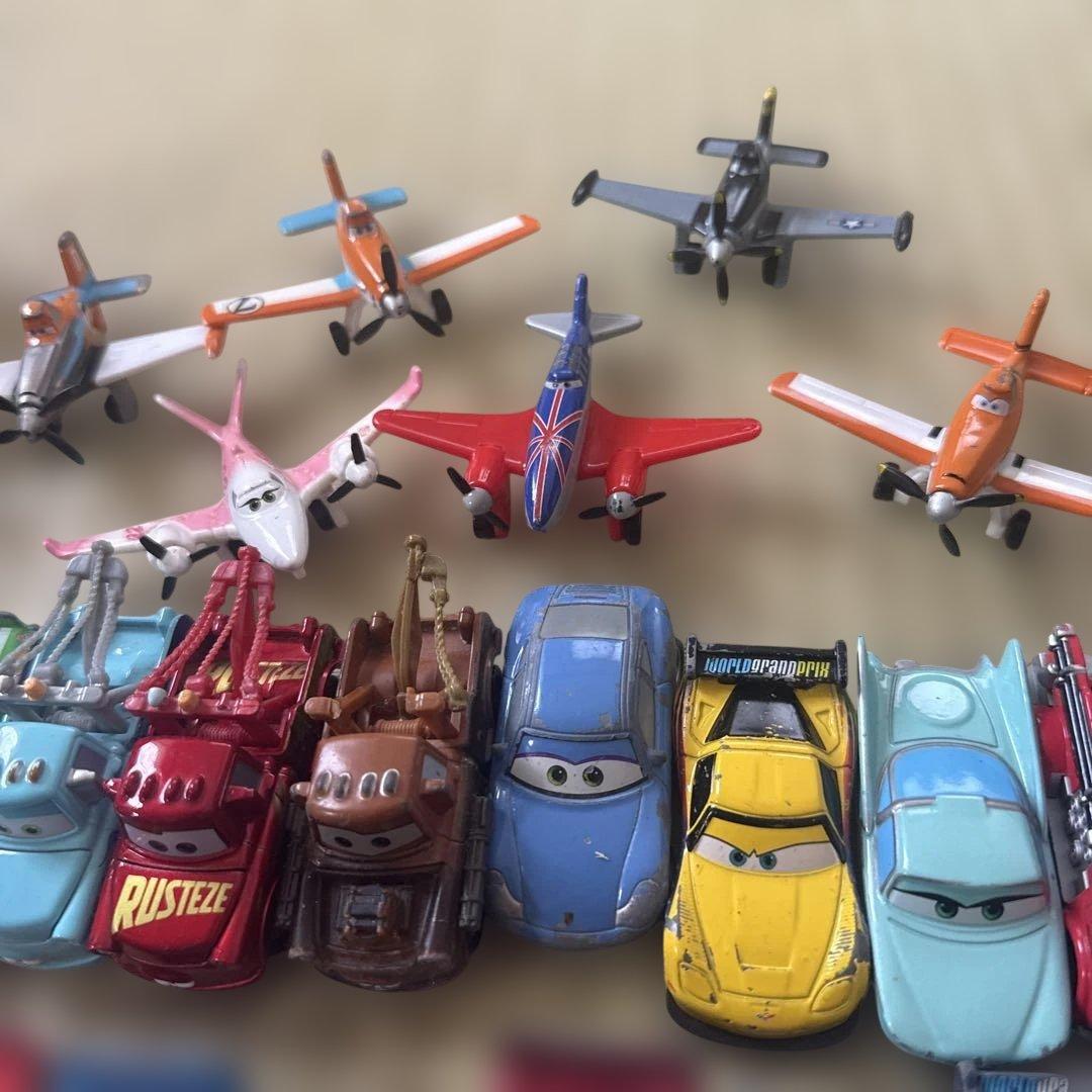 カーズ プレーンズ ミニカー セット トラック付き