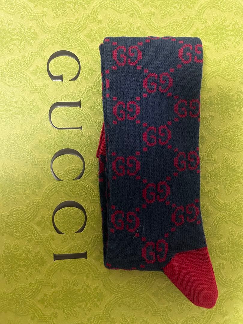 新品未使用GUCCI GGロゴパターンソックス ネイビー/レッド