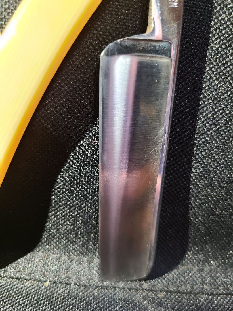 プロ理容師用剃刀　旧型　アンティーク