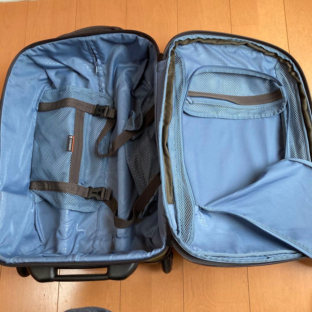 ビクトリノックス　スーツケース