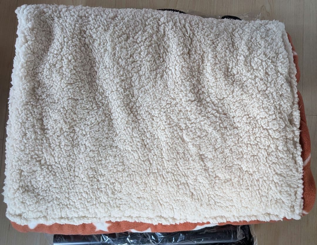 遠赤外線ねこの夢こたつ