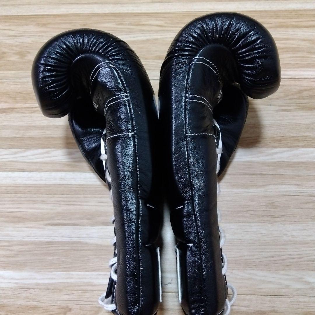 Winningのボクシンググローブ14オンスの黒（紐）