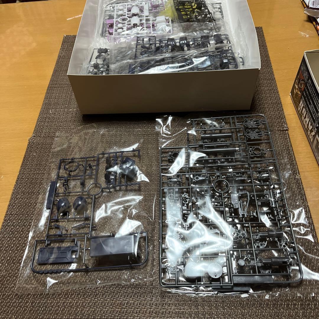 BANDAI MG MS-06R-1A 黒い三連星　ザクVer.2.0 訳あり