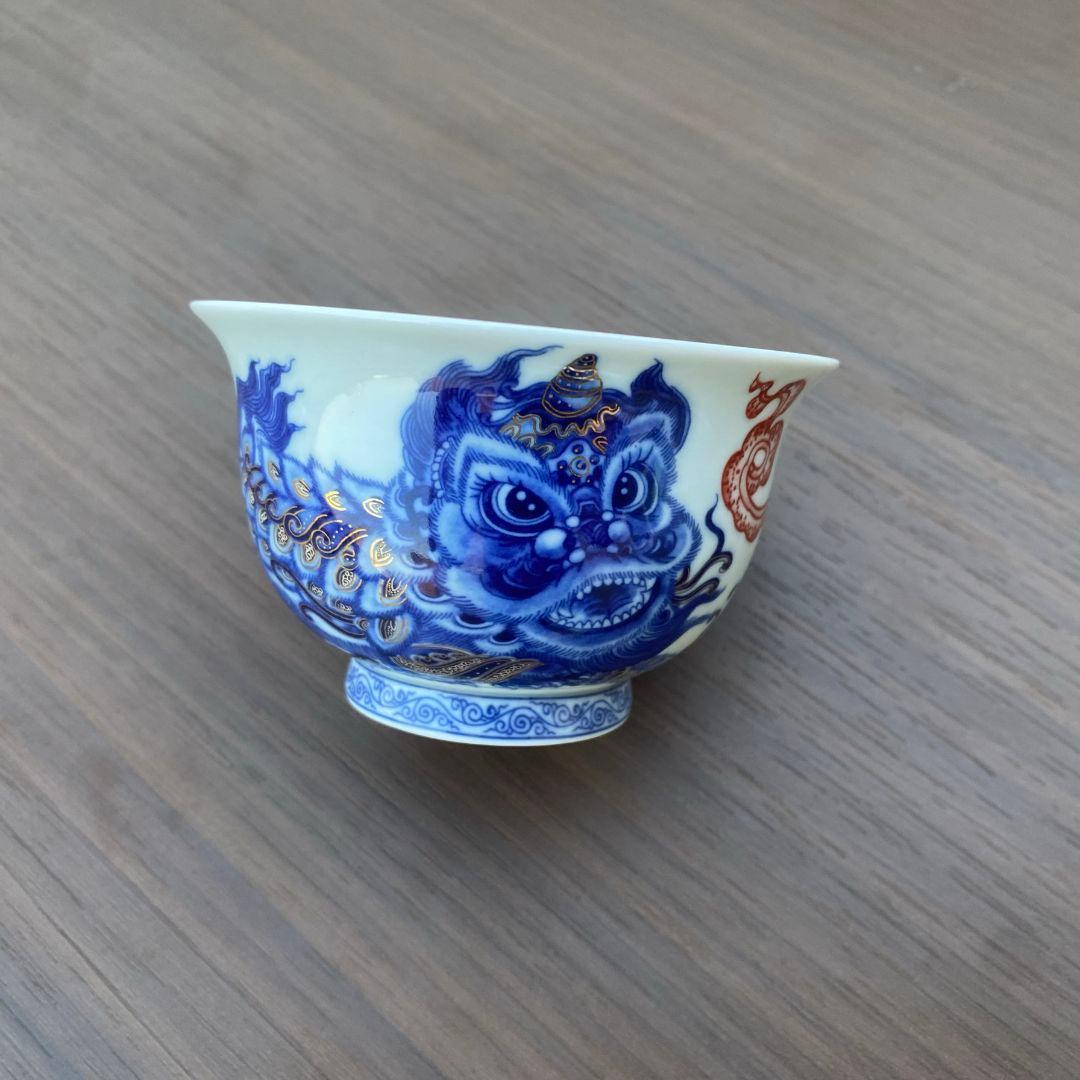 景徳鎮七丞堂陶磁青花釉里紅双獅滾繡球二才蓋碗 茶碗 煎茶器 新品未使用