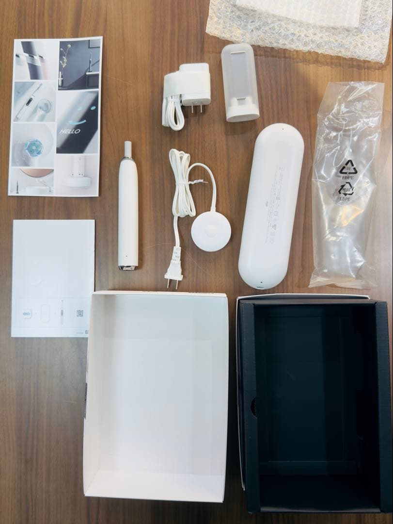 【超美品★】ブラウン オーラルB iO9 ホワイト braun 電動歯ブラシ