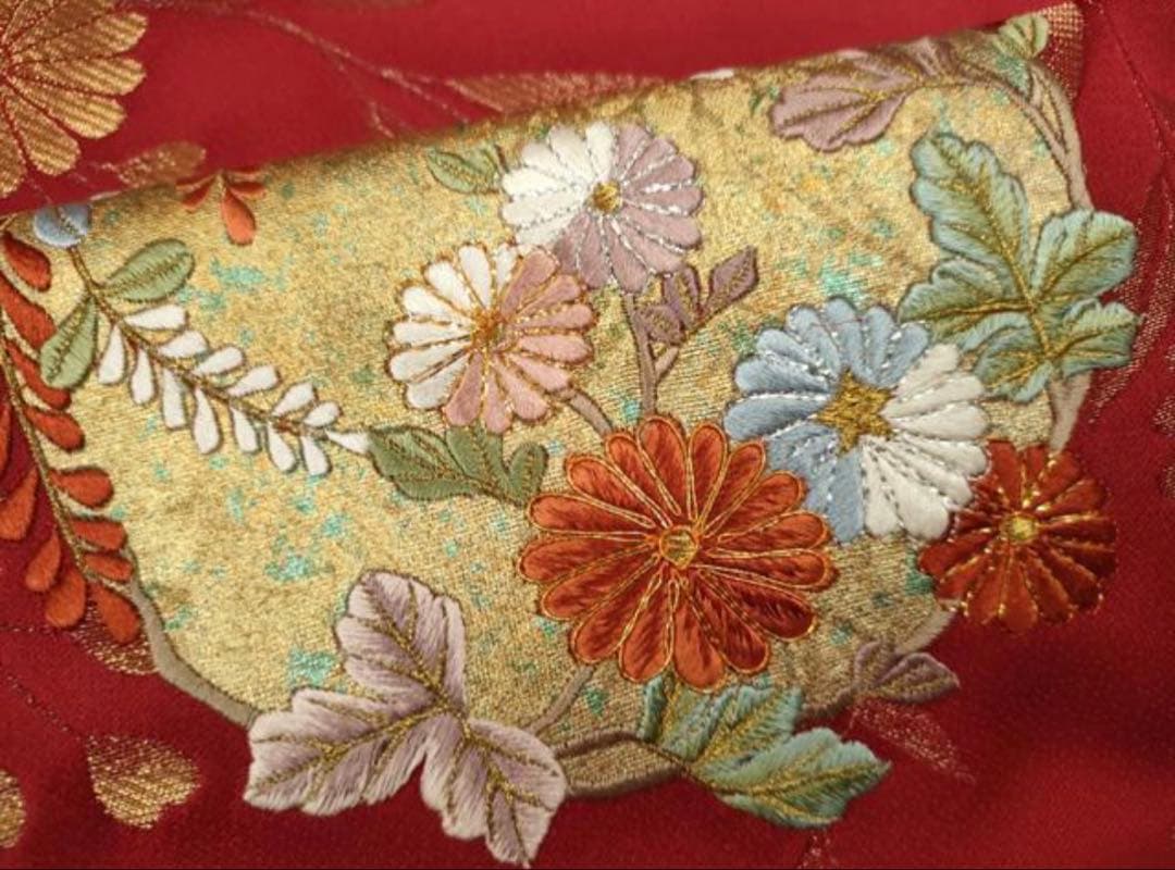 振袖 フルセット6点M〜Lサイズ赤と緑の花柄刺繍　正絹　売り切り終了