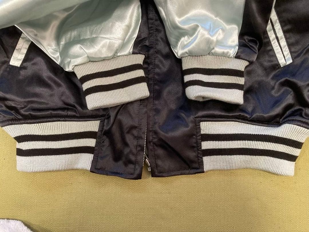 た*た様 ももいろクローバーZ スカジャン　くろ