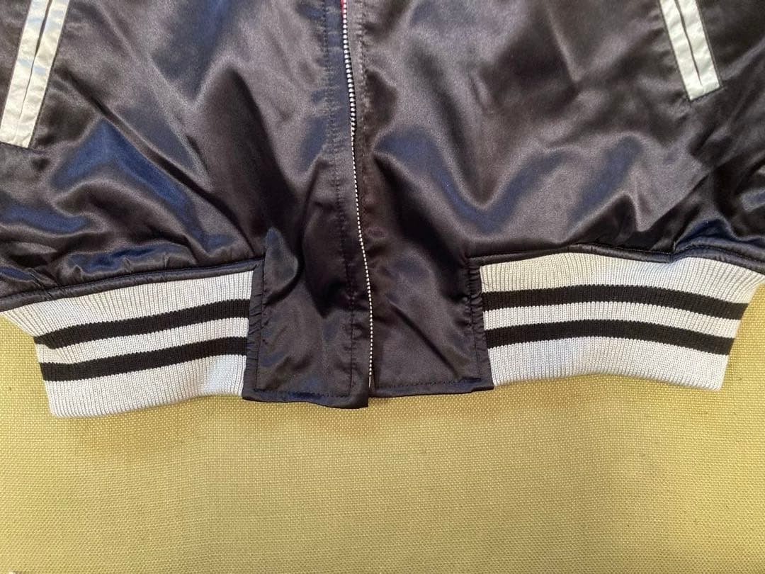 た*た様 ももいろクローバーZ スカジャン　くろ