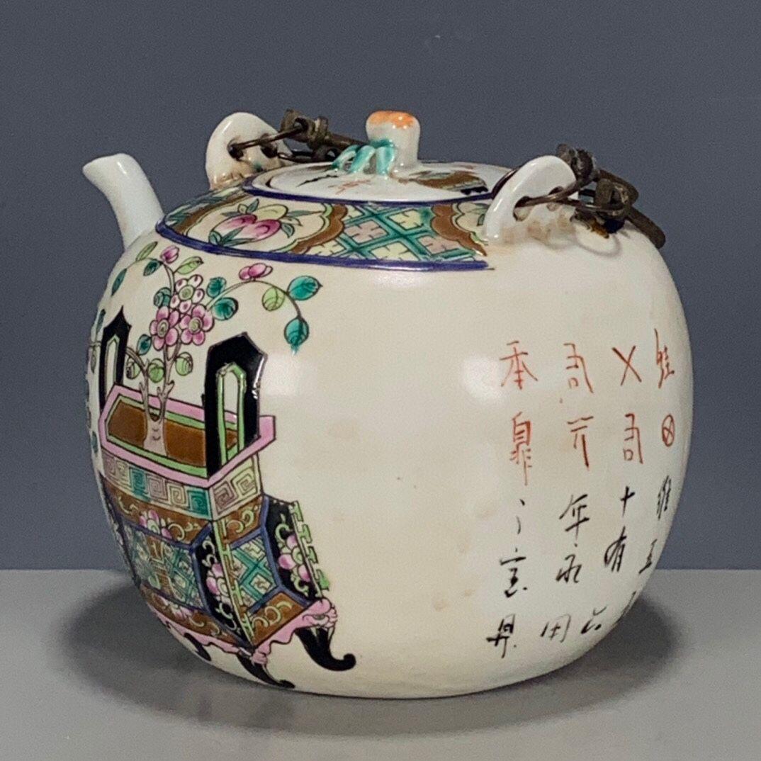 清代の同治  五彩粉彩博古図査義興鼎  花提梁やかん  急須    現代工芸品