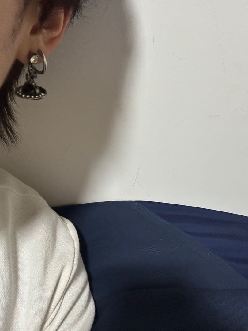 Vivienne Westwoodブラック ピアスセット